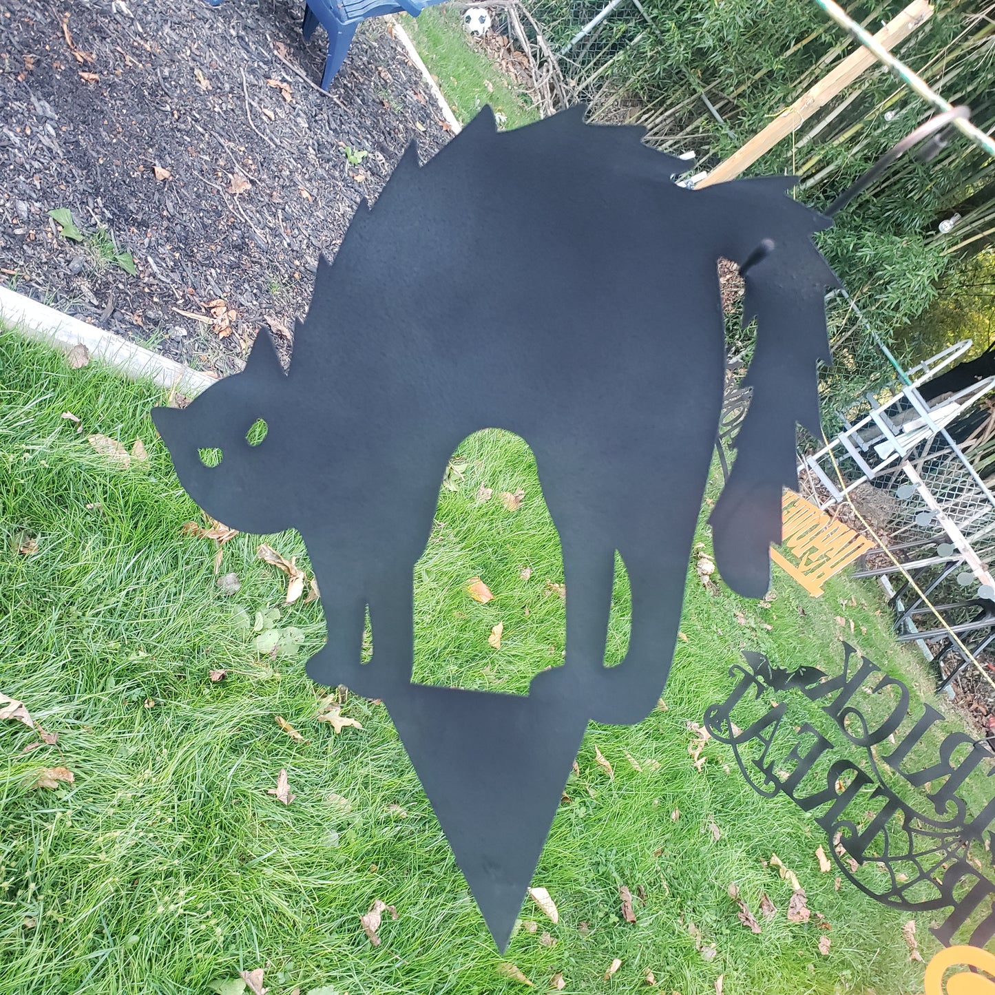 Halloween Lawn Scary Cat (Matte Black)